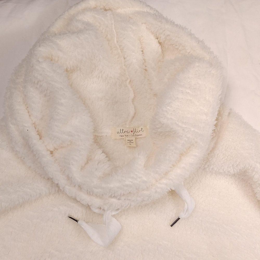 Ultra flirt women's large sized turtle neck cream colored sweater - Picture 3 of 10